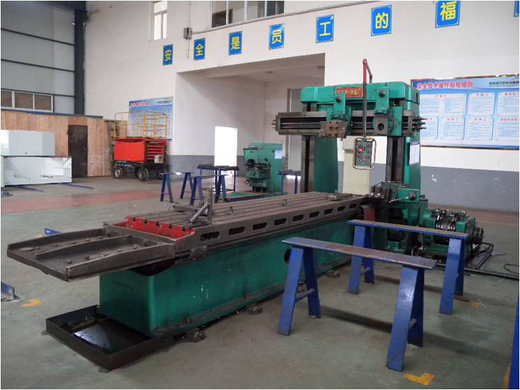 常德湘沅實業有限公司,常德垂直垃圾壓縮站,地埋式垃圾壓縮站,電動人力斗車,電動三輪高壓清運車,電動助力拉車